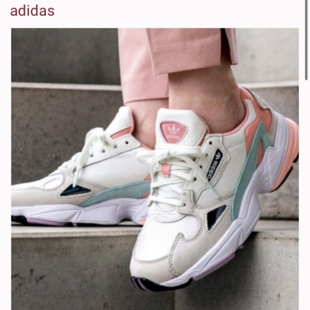 Adidas Falcón Sneakers